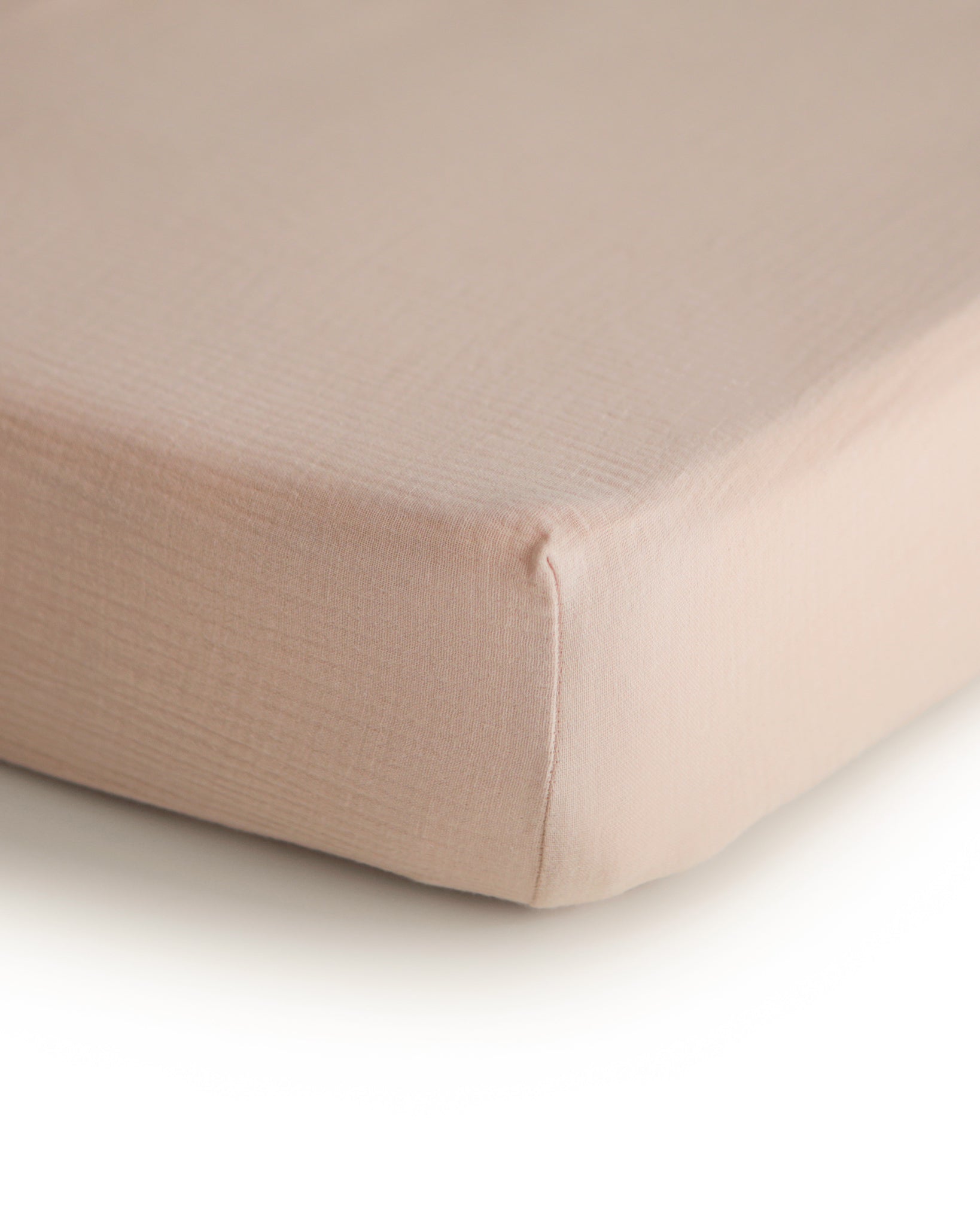 Muslin crib sheets (Blush)